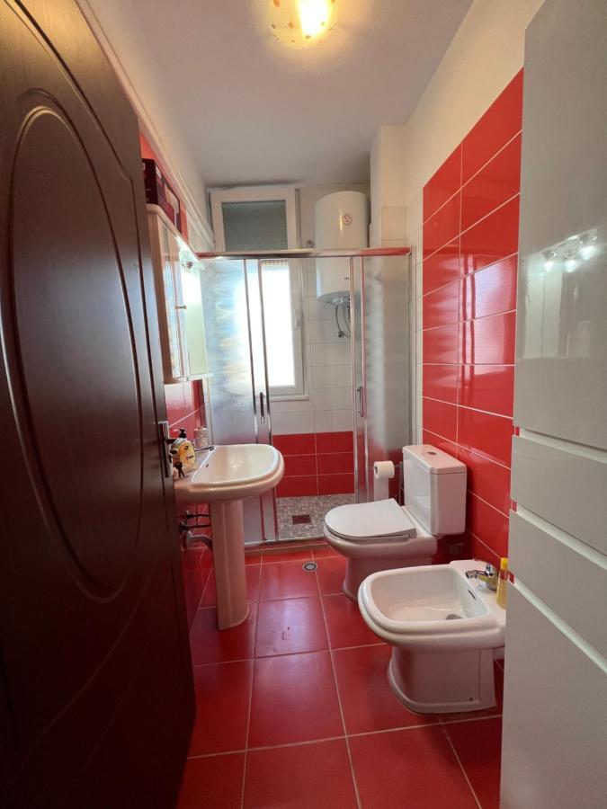 City Center Apartment In Shkodër Exteriör bild