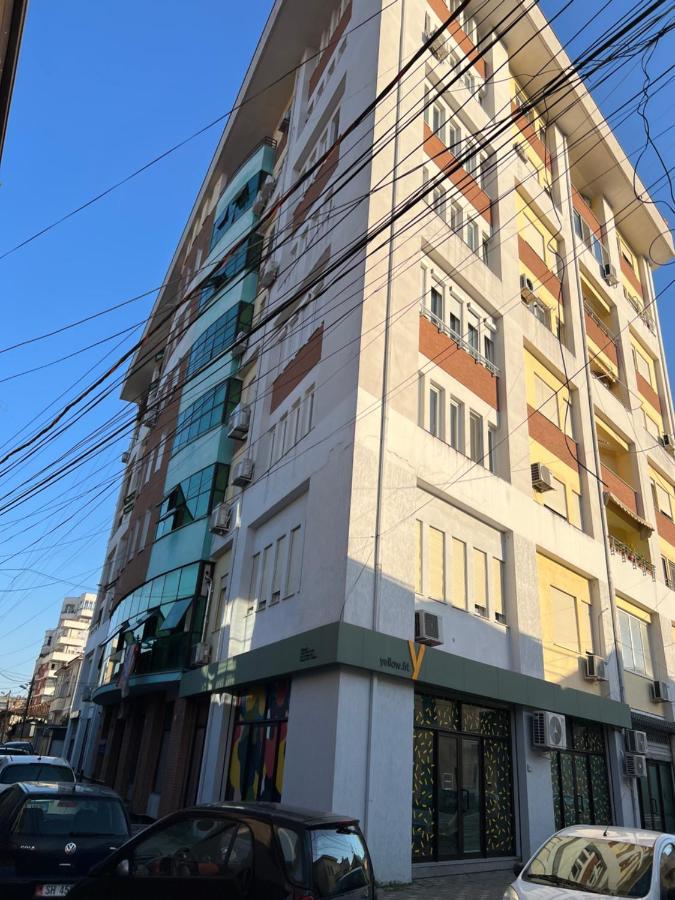 City Center Apartment In Shkodër Exteriör bild