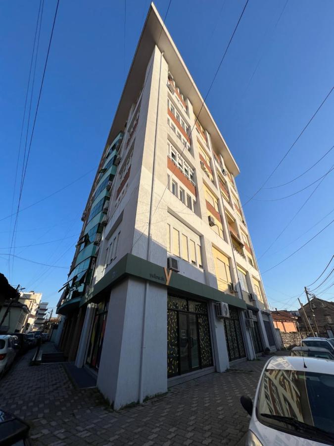 City Center Apartment In Shkodër Exteriör bild